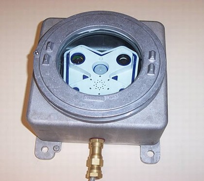 Mobotix M12